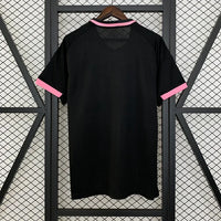 Real Madrid maillot foot concept 2025 2026